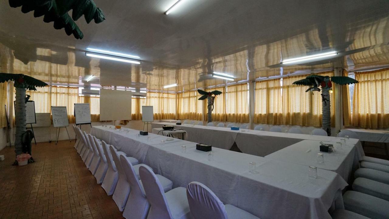 פריטאון The Family Kingdom Resort מראה חיצוני תמונה